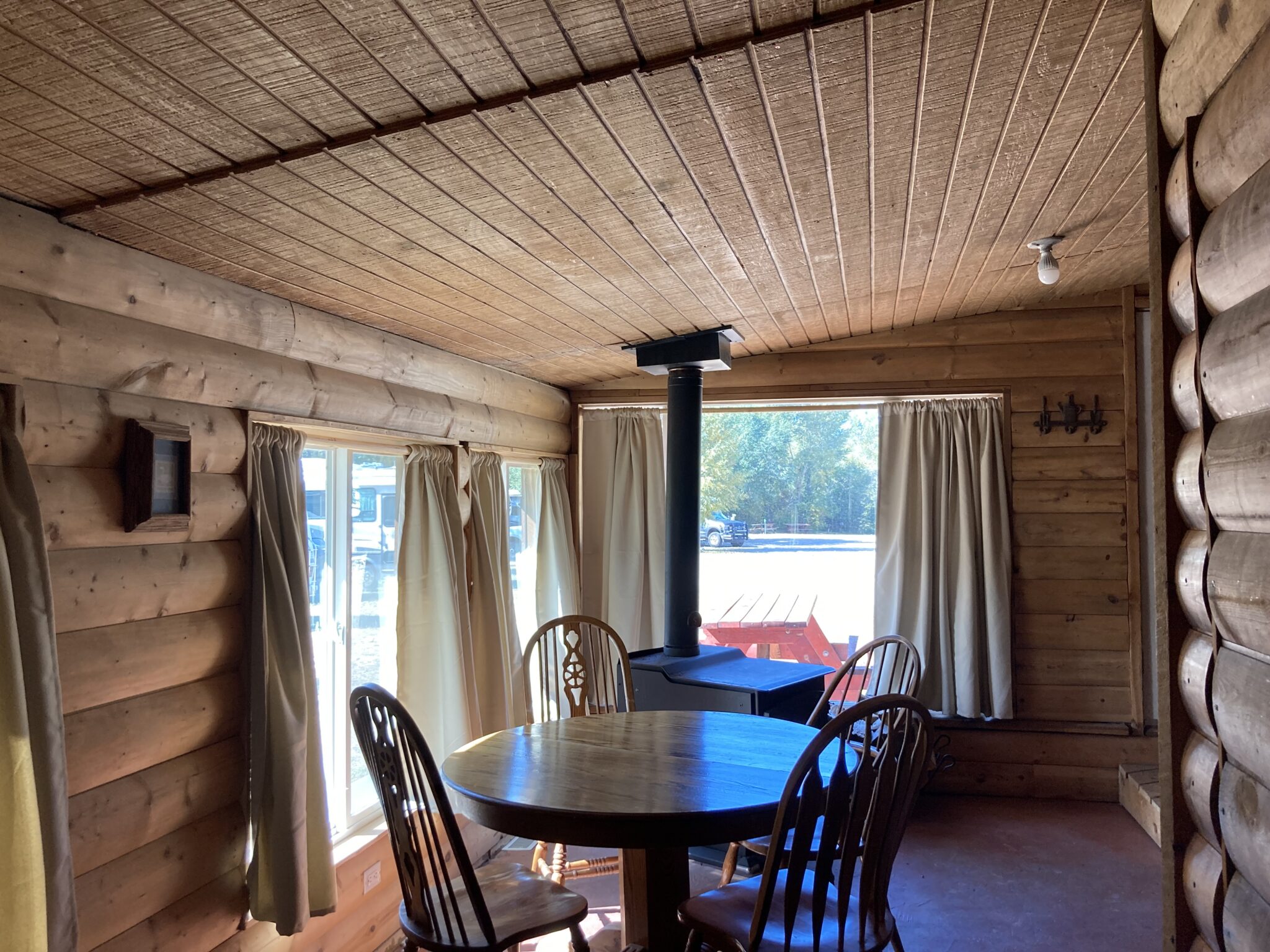 Family Size Cabin near Red River Questa Lodge & RV Resort